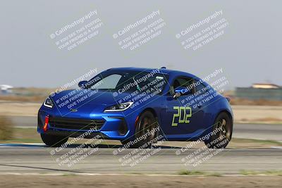 media/Nov-10-2025-Private Event (Mon) [[7fd464aee1]]/Novice/Session 1 (Sweeper)/